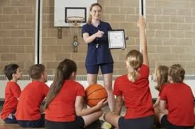 德扑翻前纪律：弃掉边缘牌是长期最被低估的盈利来源。（德扑翻前自律：长期盈利的关键在于果断弃掉边缘牌）