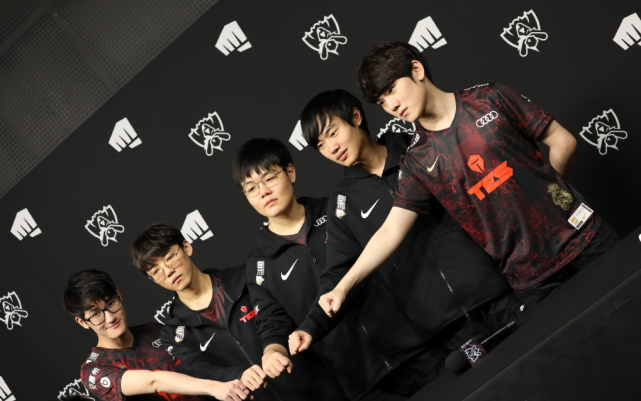 友的支持 友的支持